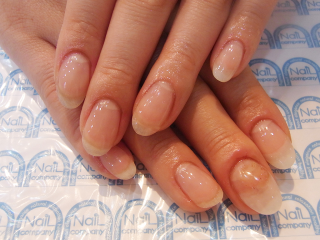 爪を噛む いじるなど 爪にお悩みのある方2 札幌ネイルサロン 健康グラスネイル ネイルカンパニー