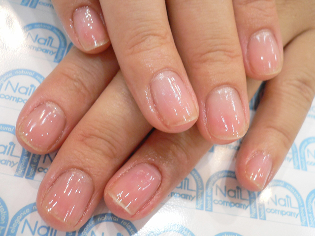 割れる爪2施工後